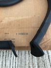 3985134 Chevrolet Chevy Blazer Jimmy Nos Top Header Seal