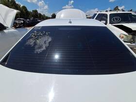 1028351 Audi Used Center High Mount Stop Light Fits 2013 A8 Grade A