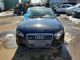 176.au1l11 Audi A4 2011 High Mounted Stop Light 922519