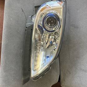 23216003 Buick 2012-2017 Verano Right Passenger Side Headlight Oem Broken Tab