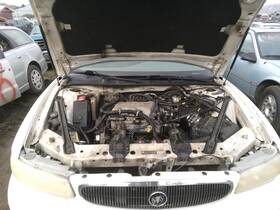2488894 Buick Used Center High Mount Stop Light Fits 2003 Century Grade A