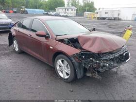 6677368 Buick Used Center High Mount Stop Light Fits 2018 Regal Grade A