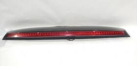 176.gm6e07 Cadillac High Mounted 3rd Taillight With Spoiler Has Cracks In Lens Oem 07 14 Escalade