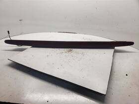 176.gm6v01 Cadillac Deville 2001 High Mounted Stop Light 1093199