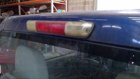 1350293 Chevrolet Used Center High Mount Stop Light Fits 2005 Colorado Mtd La