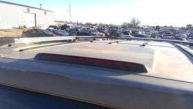 15991438 Chevrolet 1994-1997 Chevy Astro Third Brake Light Middle Lamp Oem