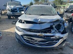 1649616 Chevrolet Used Center High Mount Stop Light Fits 2020 Malibu Grade A
