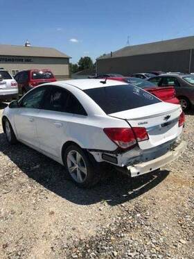 176.gm1e13 Chevrolet Cruze 2013 High Mounted Stop Light 337669