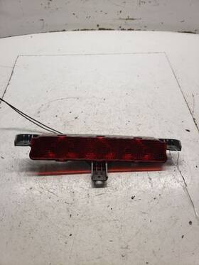 176.gm1j11 Chevrolet Malibu 2011 High Mounted Stop Light 1251480 176.gm1j11 Chevrolet Malibu 2011 High Mounted Stop Light 1251480