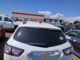 2260257 Chevrolet Used Center High Mount Stop Light Fits 2017 Traverse Grade A