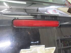 2328848 Chevrolet Used Center High Mount Stop Light Fits 2010 Impala Grade A