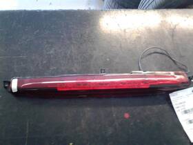 Chevrolet 2406707 Used Center High Mount Stop Light Fits 2009 Trailblazer Grade A