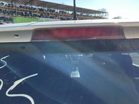 4190406 Chevrolet Used Center High Mount Stop Light Fits 2014 Equinox Grade A