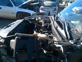 4859547 Chevrolet Used Center High Mount Stop Light Fits 2005 Silverado 1500 Pickup Gr