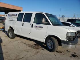 5736692 Chevrolet Used Center High Mount Stop Light Fits 2007 Express 2500 Van Grade A
