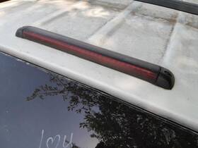 6939312 Chevrolet Used Center High Mount Stop Light Fits 2003 Blazer S10/jimmy S15 Gra