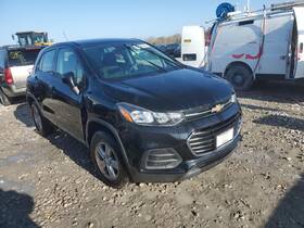 7057704 Chevrolet Used Center High Mount Stop Light Fits 2017 Trax Grade A