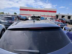 7175724 Chevrolet Used Center High Mount Stop Light Fits 2013 Traverse Grade A