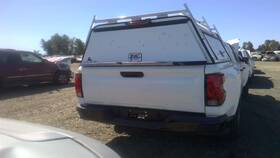 Chevrolet 7535356 Used Center High Mount Stop Light Fits 2023 Colorado Grade A
