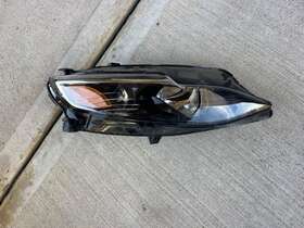 84680166 Chevrolet 2019-2023 Chevy Malibu Rh Halogen Headlight Lamp Oem