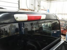 896370 Chevrolet Used Center High Mount Stop Light Fits 2007 Colorado Grade A