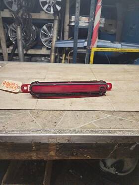 998123 Chevrolet 2013 2014 2015 2016 Chevy Malibu Rear 3rd Brake Light Avoidance Lamp Assembly 998123 Chevrolet 2013 2014 2015 2016 Chevy Malibu Rear 3rd Brake Light Avoidance Lamp Assembly