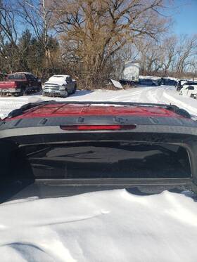176.gm8512 Chevrolet Truck Cab Mounted 3rd Brake Light With Textured Spoiler Fits 07-13 Avalanche 217863