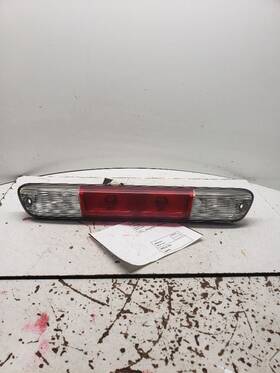 176.gm8f06 Chevrolet Truck Colorado 2006 High Mounted Stop Light 1267087