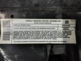 176.gm8u05 Chevrolet Truck Express25 2005 High Mounted Stop Light 4183531