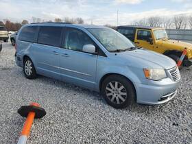 176.ch1613 Chrysler Town Coun 2013 High Mounted Stop Light 4023328