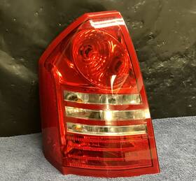 Hsg-43867 Chrysler 2006 300c Lx Left Passenger Side Rear Light Assembly Oem