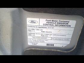 1429647 Ford Used Center High Mount Stop Light Fits 2010 Taurus Grade A