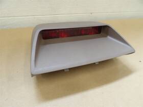 Ford 176-00104 Taurus 1986-1991 Sedan High Mount Third Stop Brake Light Assembly Tan Oem