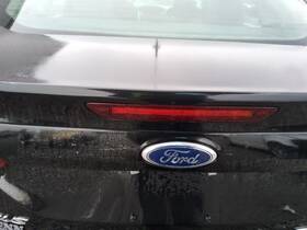 176.fd1f13 Ford Focus 2013 High Mounted Stop Light 3821657