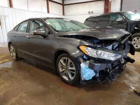 176.fd1k18 Ford Fusion 2018 High Mounted Stop Light 3749998