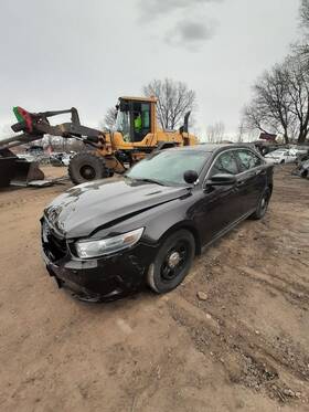 176.fd1o13 Ford Taurus 2013 High Mounted Stop Light 932271