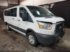 1797140 Ford Used Center High Mount Stop Light Fits 2015 Transit 350 Grade A