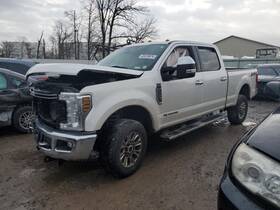 2735152 Ford Used Center High Mount Stop Light Fits 2019 F250sd Pickup Grade A