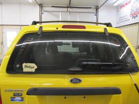 2833610 Ford Used Center High Mount Stop Light Fits 2003 Escape Grade A