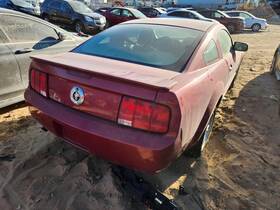 3716726 Ford Used Center High Mount Stop Light Fits 2009 Mustang Grade A