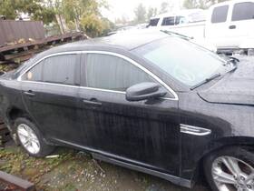 4542343 Ford Used Center High Mount Stop Light Fits 2018 Taurus Grade A