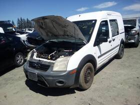 Ford 5095443 Used Center High Mount Stop Light Fits 2011 Transit Connect Grade A
