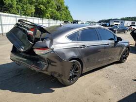 5265822 Ford Used Center High Mount Stop Light Fits 2019 Fusion Grade A