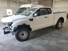 5328389 Ford Used Center High Mount Stop Light Fits 2020 Ranger Grade A