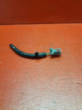 5s4z-13a613-aa Ford 2000-2007 Focus Center Third Tail Brake Light Pigtail 5s4z13a613aa