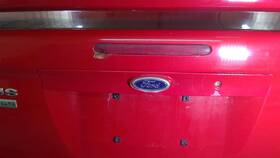 6462368 Ford Used Center High Mount Stop Light Fits 2006 Focus Grade A