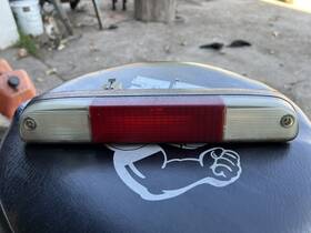 F37b-13a617 Ford 1999-04 F-250 350 Ranger Oem 3rd Third Center Brake Tail Light Cargo 3-bulb