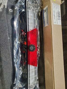 Hc3z-13a613-g Ford Genuine High Mount Lamp Hc3z-13a613-g Ford Genuine High Mount Lamp