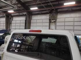 176.fd8105 Ford Truck Ranger 2005 High Mounted Stop Light 4446572