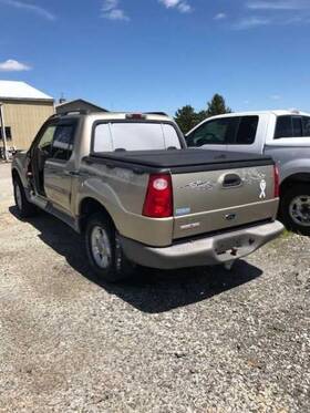 176.fd8301 Ford Truck Explorer 2001 High Mounted Stop Light 343646